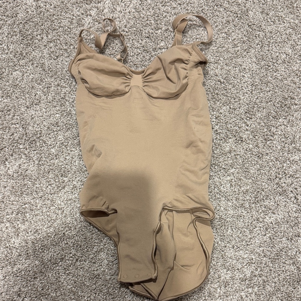 Skims Clay Brief Bodysuit
